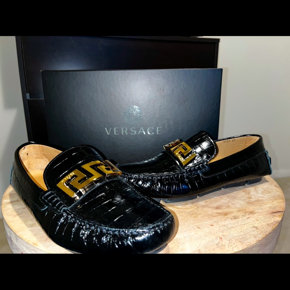 Versace croc-effect greca driving shoes